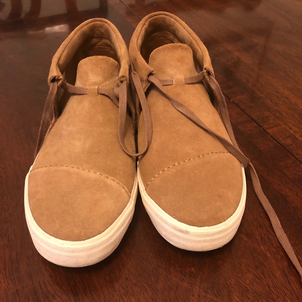 Tom’s Size 10.5 Men’s Suede Leather Lowtop Sneaker
